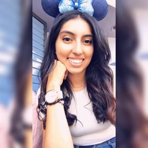 Meet your Posher, Marcela